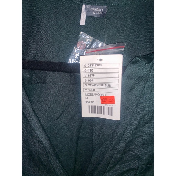 Green roll up sleeve urban outfitters dress - Picture 3 of 3